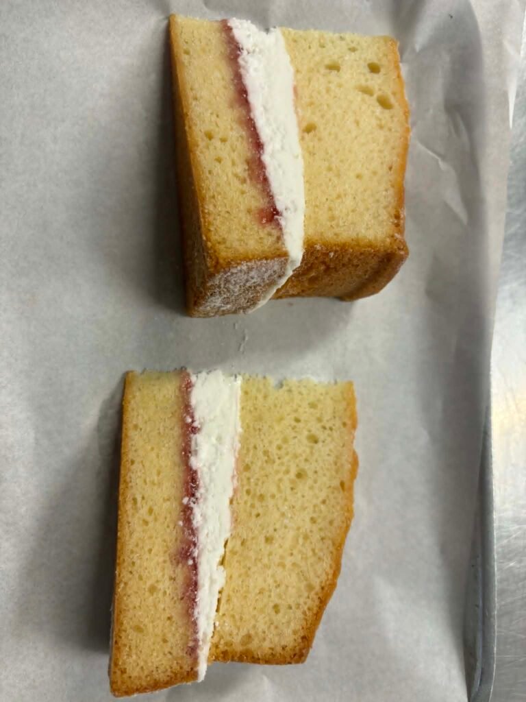 VICTORIA SPONGE CAKE