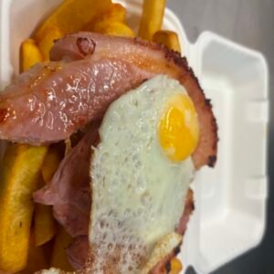 CHIPS EGG & GAMMON